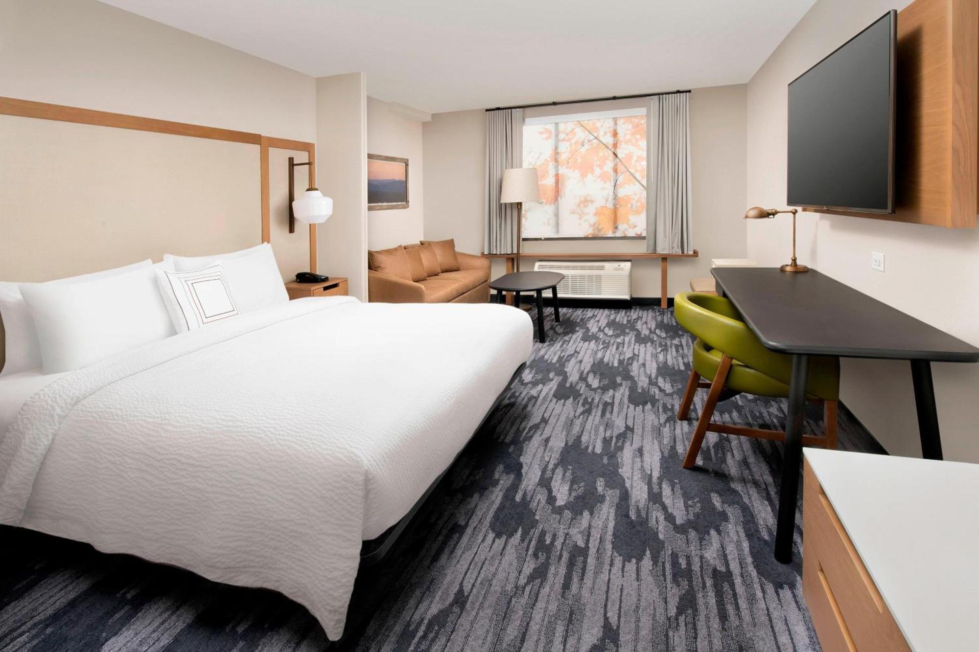 Fairfield Inn & Suites By Marriott Alexandria West/Mark Center Екстер'єр фото