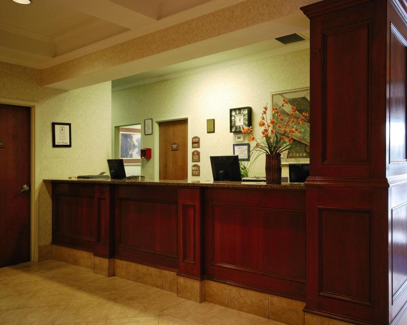 Fairfield Inn & Suites By Marriott Alexandria West/Mark Center Екстер'єр фото