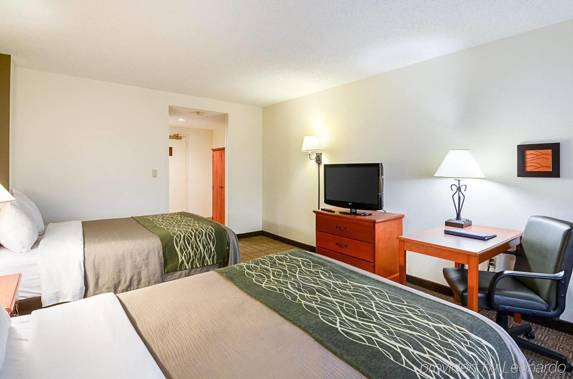 Fairfield Inn & Suites By Marriott Alexandria West/Mark Center Екстер'єр фото