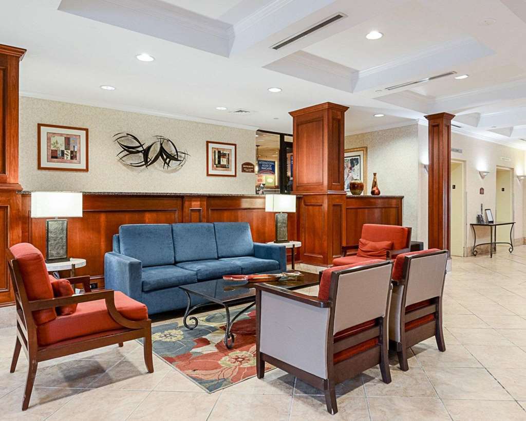 Fairfield Inn & Suites By Marriott Alexandria West/Mark Center Екстер'єр фото