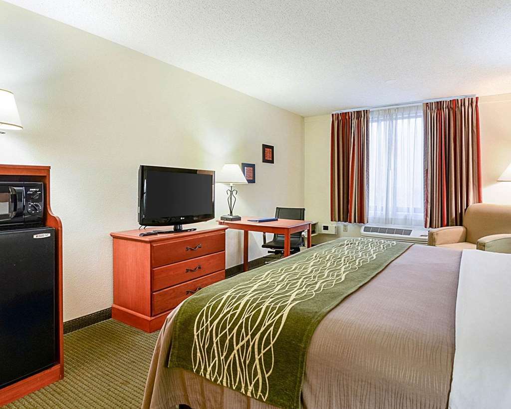 Fairfield Inn & Suites By Marriott Alexandria West/Mark Center Екстер'єр фото