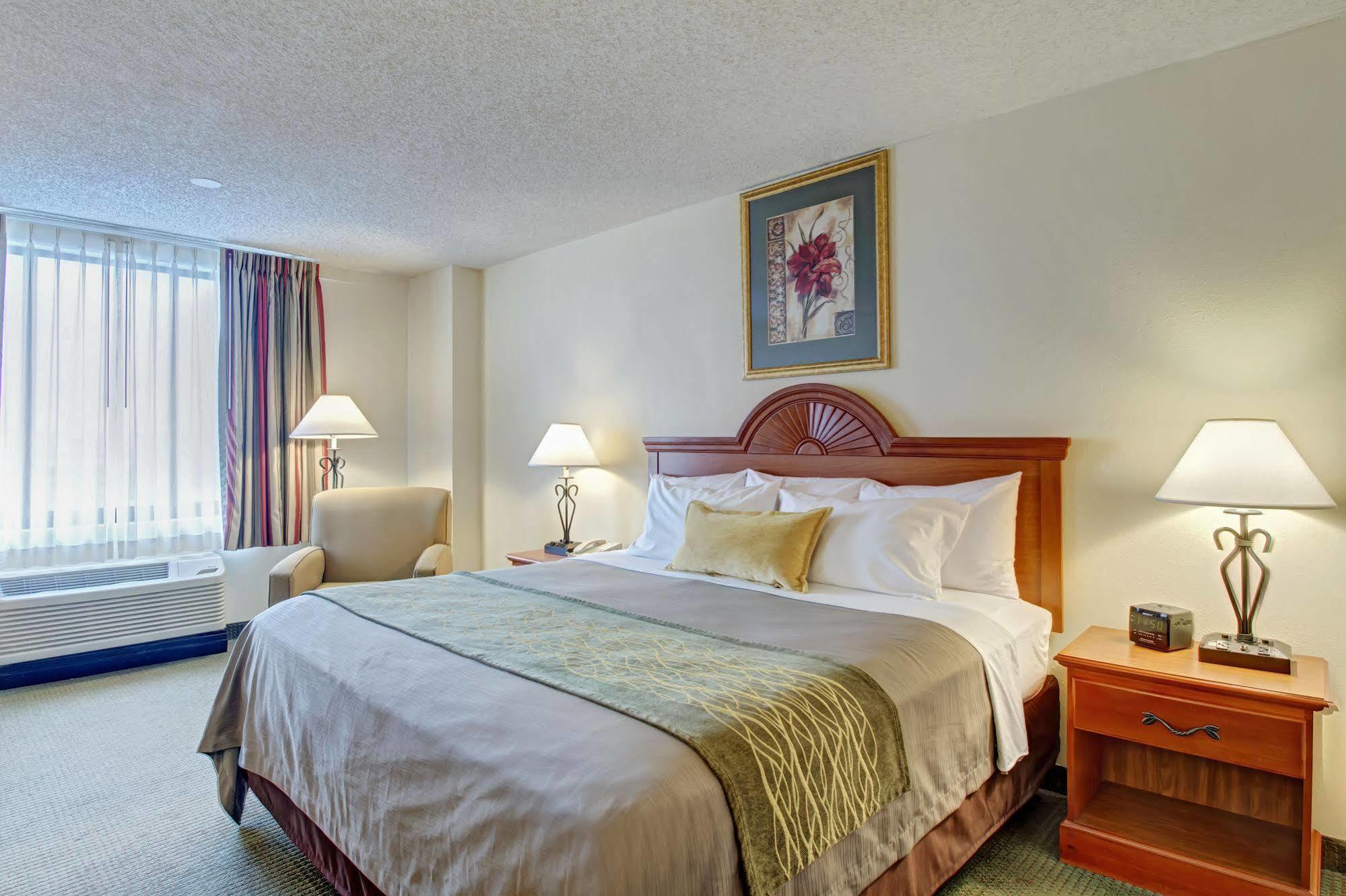 Fairfield Inn & Suites By Marriott Alexandria West/Mark Center Екстер'єр фото